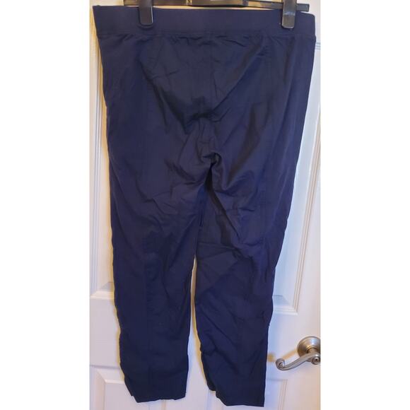 XCVI Womens Geyser Solid Crop Stretch Capri Pant - Navy, Large Torn Tag EUC - Picture 2 of 5